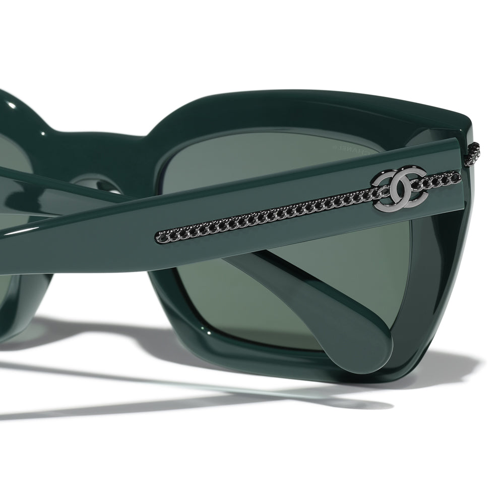 CHANEL 5509 Cat-Eye